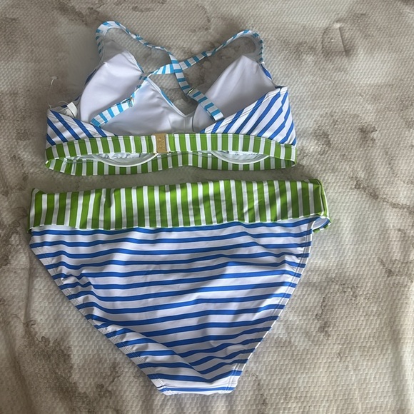 Bleu Rod Beattie White, Blue and Green Bikini Set Top Size 36DD Bottom Size 12 - Picture 5 of 6